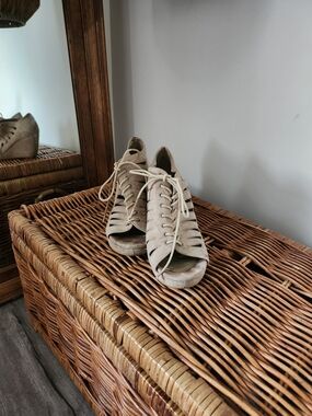Lace-Up Peep Toe Wedge Sandals - Beige Suede